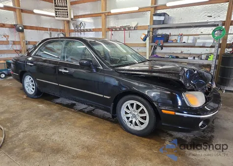 2001 Hyundai Xg300 Base z USA, uszkodzony, nr VIN KMHFU45D21A136946